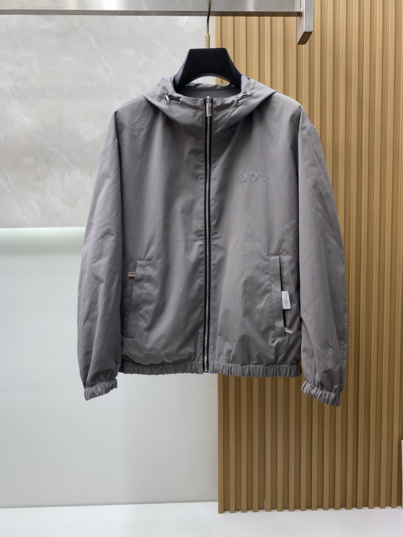 chr1st1an D10r outwear